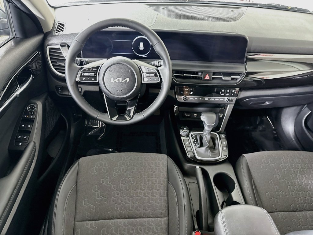 Used 2024 Kia Seltos S AWD/4WD image 4