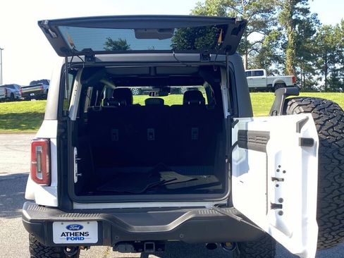 Used 2024 Ford Bronco Badlands AWD/4WD image 5