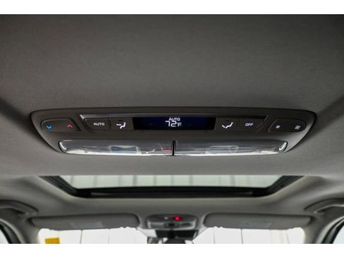 New 2025 Kia Telluride S image 15