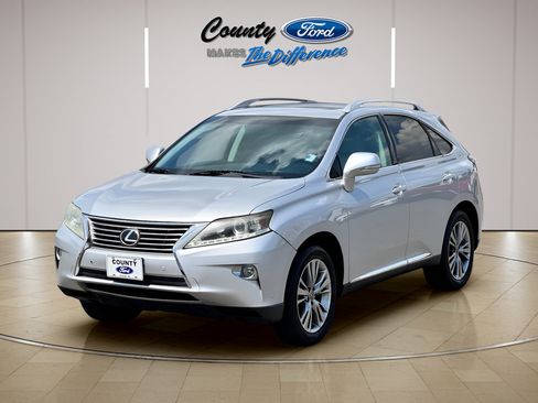 Used 2013 Lexus RX 350 FWD w/ Premium Pkg image 2