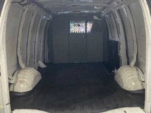 Used 2021 Chevrolet Express 2500 w/ Safety Package image 7