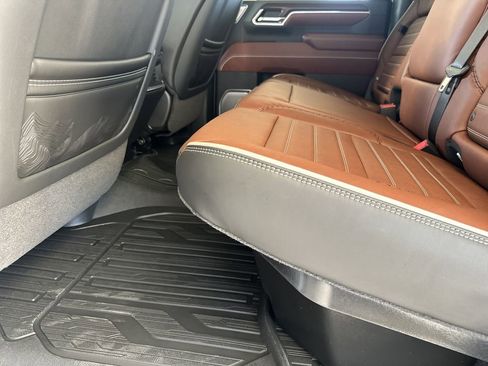 New 2026 GMC Sierra 3500 Denali Ultimate AWD/4WD image 32