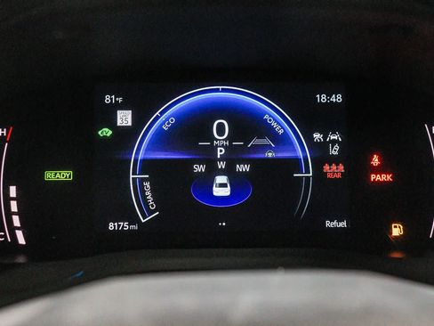 Used 2025 Toyota Camry SE w/ Convenience Package FWD image 23