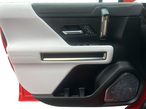 Used 2025 GMC Hummer EV 3X image 18