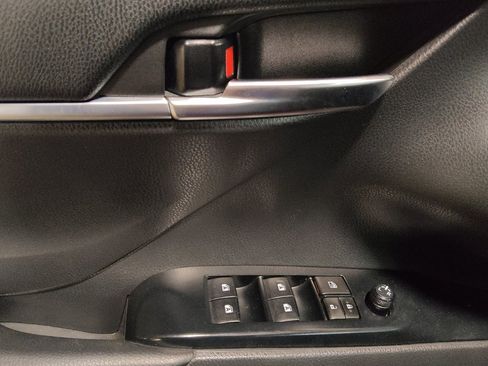 Used 2019 Toyota Camry LE w/ Sunroof Package image 27