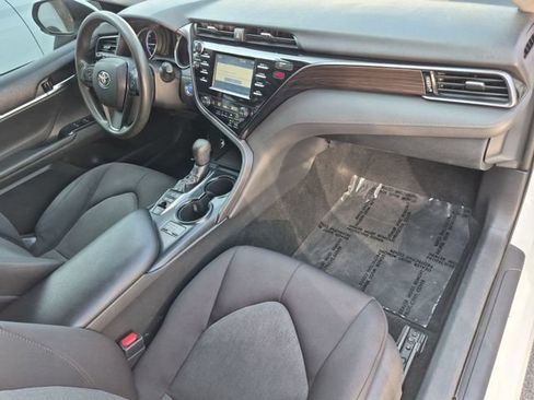 Used 2019 Toyota Camry LE FWD image 31