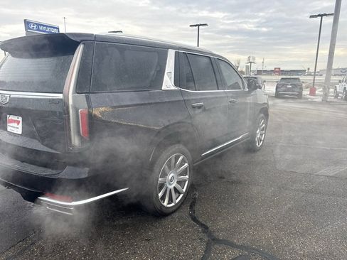 Certified 2022 Cadillac Escalade Premium Luxury Platinum image 3