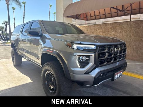 Used 2024 GMC Canyon AT4 w/ LPO, Off Road Lift Package AWD/4WD image 3