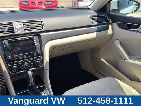 Used 2017 Volkswagen Passat 1.8T R-Line FWD image 26