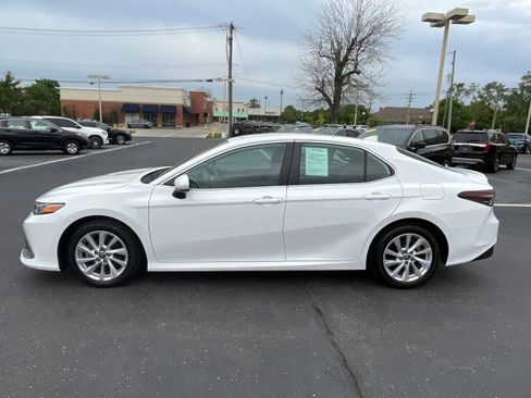 Used 2023 Toyota Camry LE FWD image 4