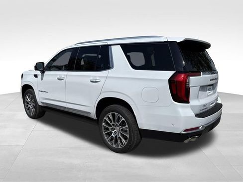 New 2026 GMC Yukon Denali w/ Denali Reserve Package AWD/4WD image 3