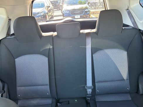 Used 2025 Kia Soul LX w/ LX Technology Package FWD image 38