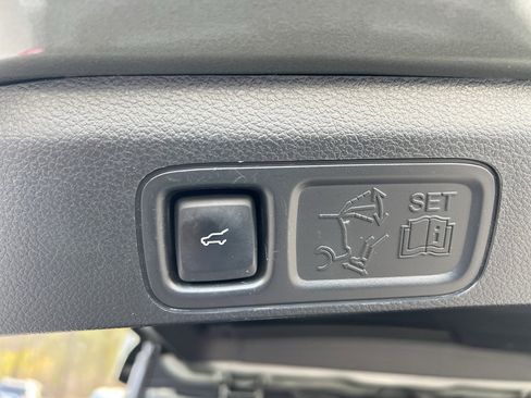 Used 2019 Lincoln Navigator Reserve image 35