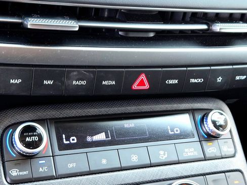 Used 2024 Hyundai Palisade Limited image 19