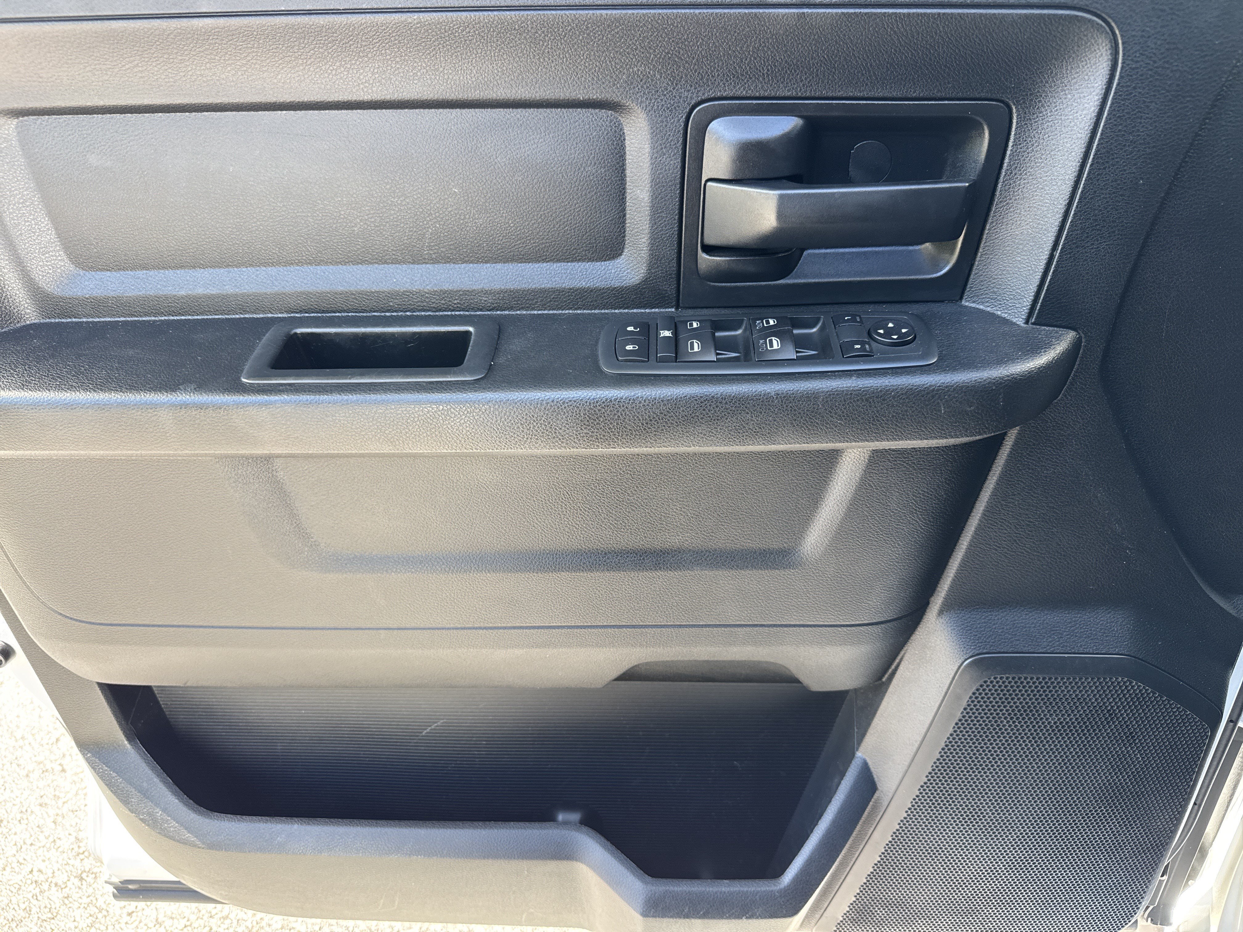 Used 2020 RAM 4500 Tradesman w/ Chrome Appearance Group RWD image 14