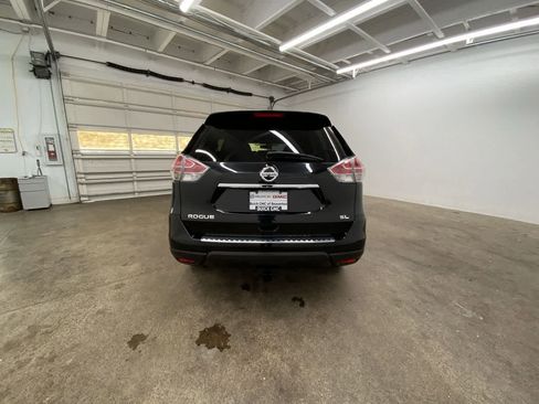 Used 2016 Nissan Rogue SL w/ SL Premium Package image 5