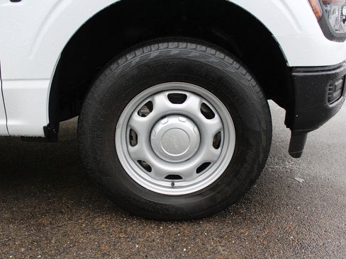 Used 2024 Ford F150 XL image 37