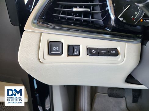 Used 2024 Cadillac XT6 Premium Luxury w/ Technology Package image 28