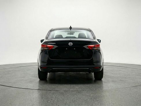 Used 2025 Nissan Versa SV image 7