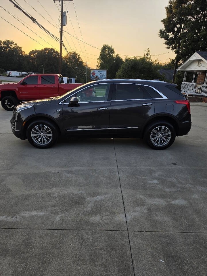Used 2017 Cadillac XT5 Luxury w/ Driver Awareness Package AWD/4WD image 3