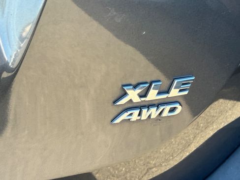 Used 2015 Toyota RAV4 XLE AWD/4WD image 21