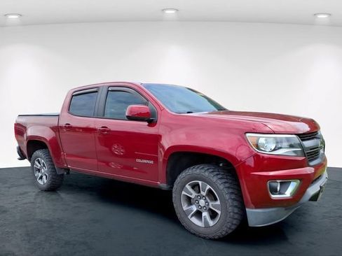 Used 2017 Chevrolet Colorado Z71 AWD/4WD image 5