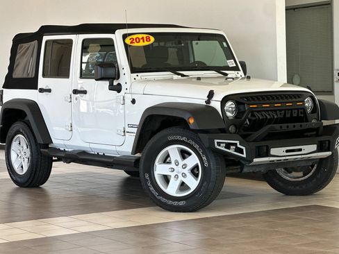 Used 2018 Jeep Wrangler Unlimited Sport S AWD/4WD image 2