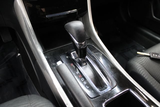 Used 2017 Honda Accord LX image 11