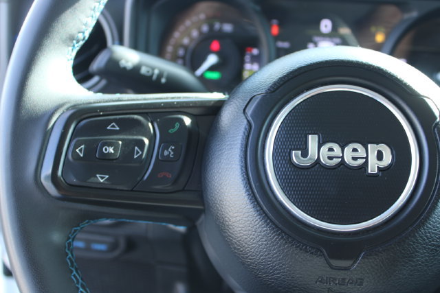 Used 2024 Jeep Wrangler Unlimited Rubicon 4xe AWD/4WD image 21