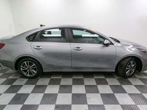 Used 2023 Kia Forte LXS w/ LXS Technology Package image 7