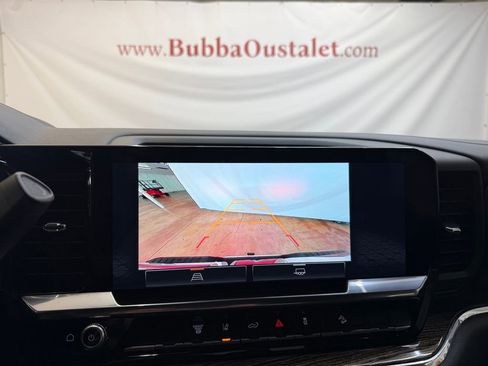 Used 2024 GMC Sierra 2500 SLE w/ SLE Convenience Package image 15