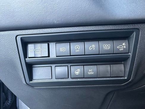 Used 2023 Toyota Tundra Platinum image 23