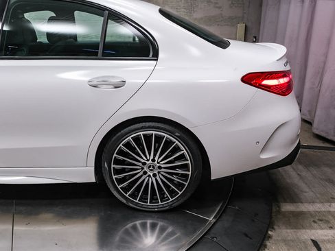 Used 2023 Mercedes-Benz C 300 Sedan image 8
