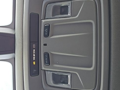 Used 2020 Chevrolet Silverado 1500 Custom Trail Boss image 24