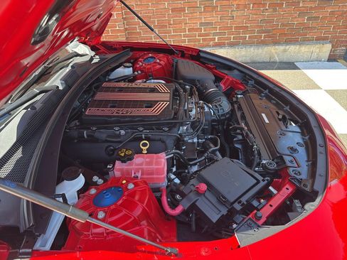 Used 2021 Chevrolet Camaro ZL1 RWD image 22