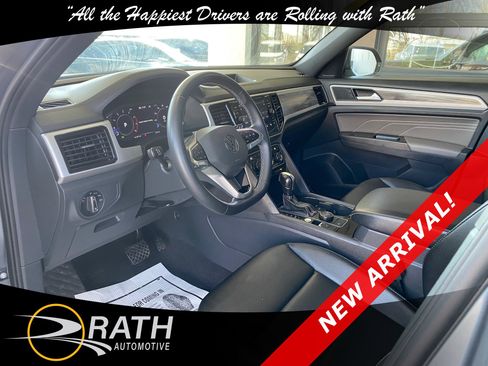 Used 2022 Volkswagen Atlas Cross Sport SE image 12