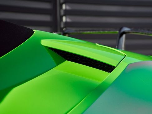 Used 2019 Lamborghini Huracan Performante image 10