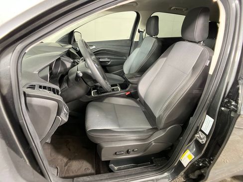 Certified 2019 Ford Escape SE image 29
