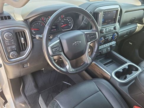 Used 2019 Chevrolet Silverado 1500 RST AWD/4WD image 16