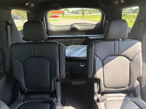 New 2026 Honda Pilot TrailSport image 26