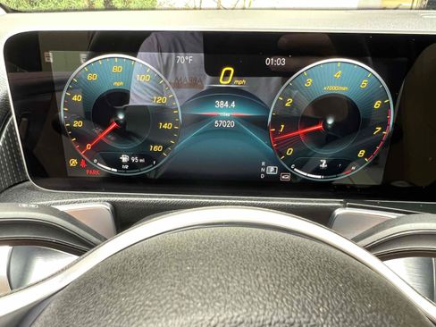 Used 2020 Mercedes-Benz GLB 250 4MATIC image 48