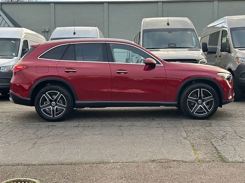 New 2026 Mercedes-Benz GLC 300 4MATIC image 3