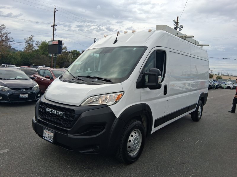 Used 2023 RAM ProMaster 2500 FWD image 3