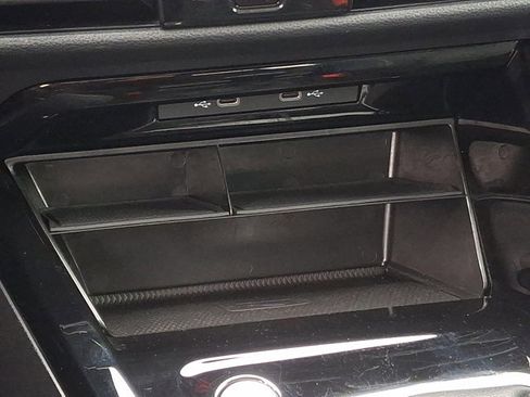 Used 2024 Volkswagen Golf R image 26