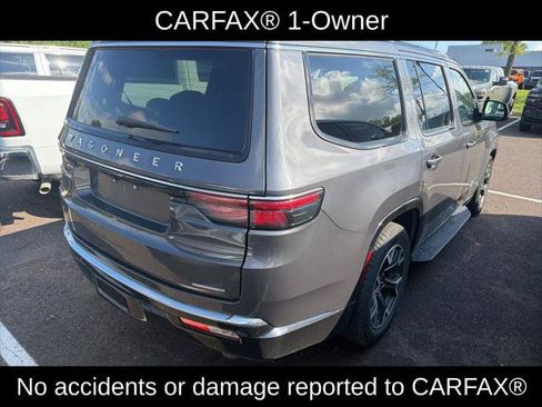 Certified 2024 Jeep Wagoneer Series III AWD/4WD image 2