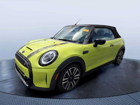 Used 2023 MINI Cooper S FWD image 2