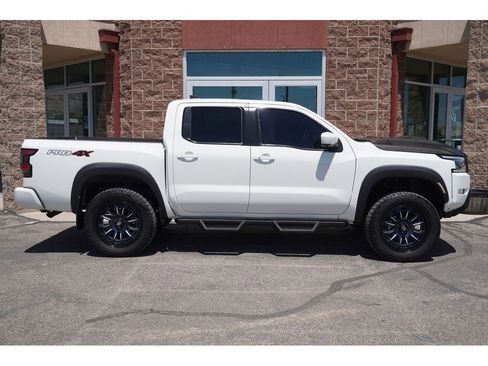 Used 2023 Nissan Frontier PRO-4X w/ Pro Convenience Package AWD/4WD image 7