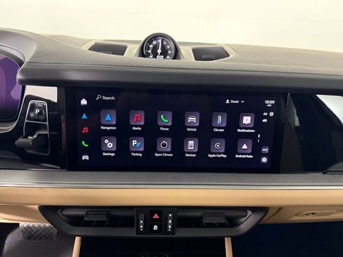 Certified 2025 Porsche Cayenne Coupe image 31