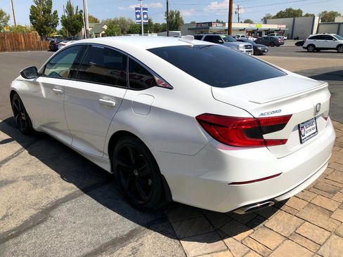 Used 2018 Honda Accord Sport image 4