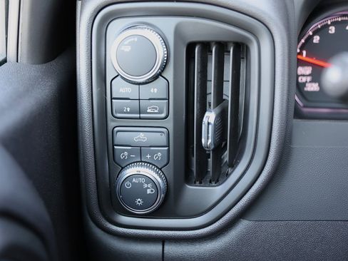 Used 2024 GMC Sierra 1500 Pro w/ Convenience Package AWD/4WD image 26